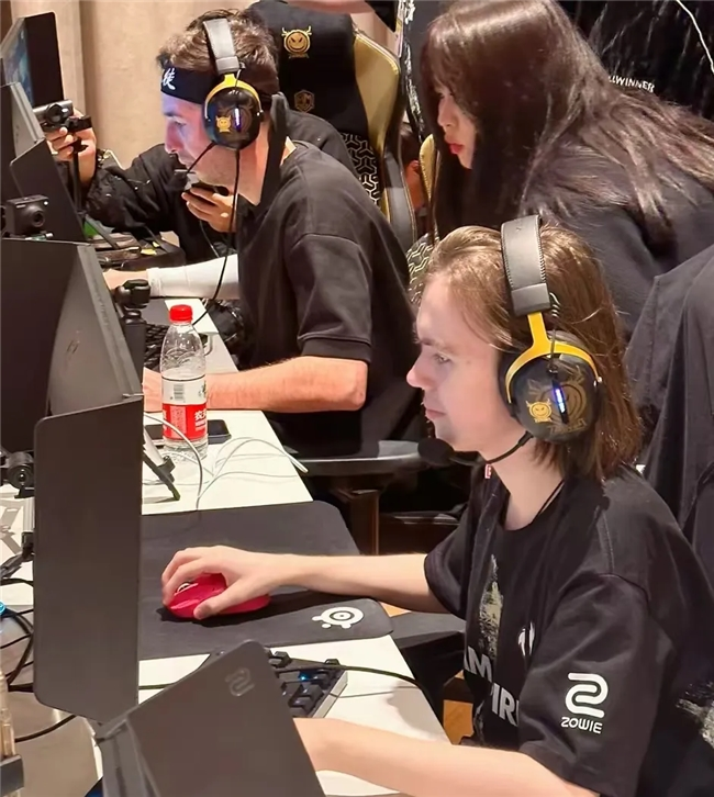 手与跑者博 手与跑者博